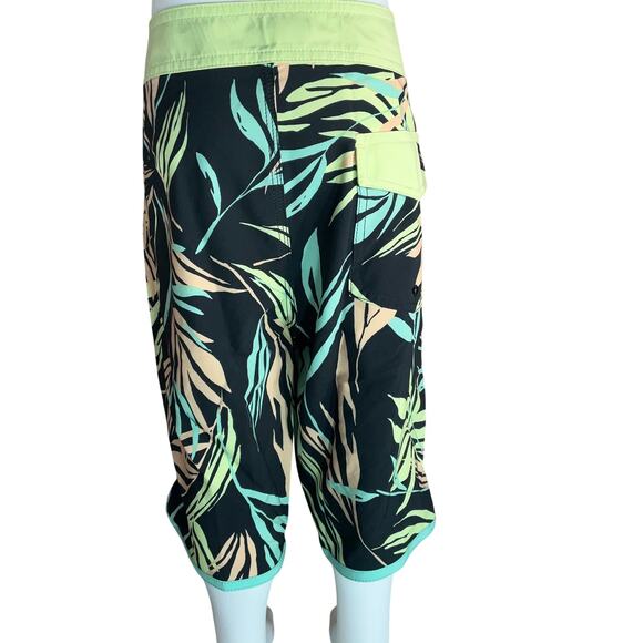 Volcom Big Boys Bleeding Leaf Mod Drawstring Trunks - Black Size 29  NWT - Picture 4 of 4